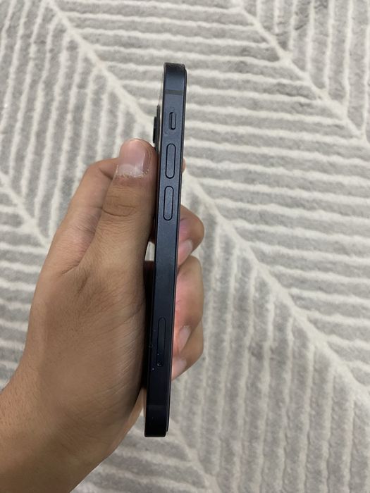 Айфон 12 мини.