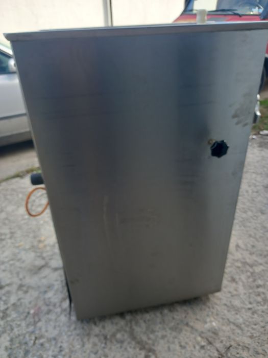 Професионална месомелачка