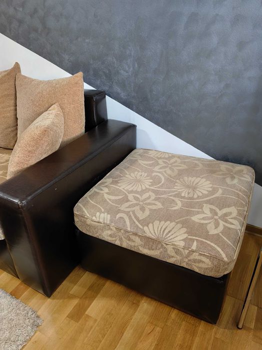 Vand canapea extensibila +masuta de cafea