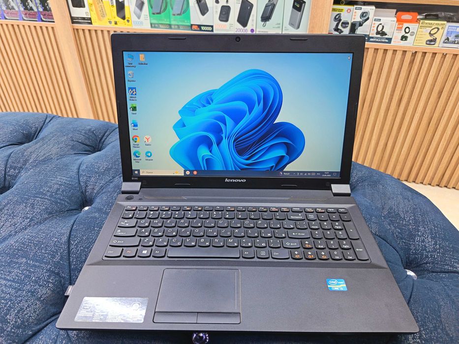 Noutbuk Lenovo core i5