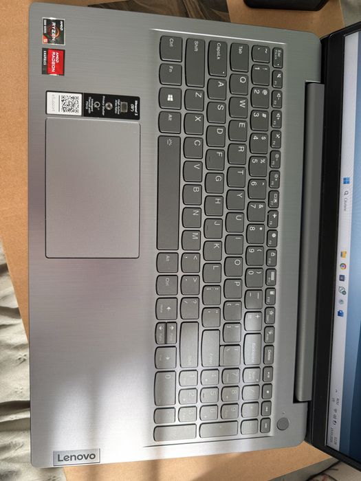 Lenovo ideapad 3 (15”)
