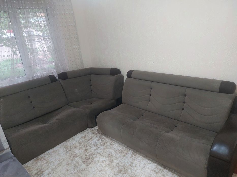 Продается диван уголок в хорошем состояни