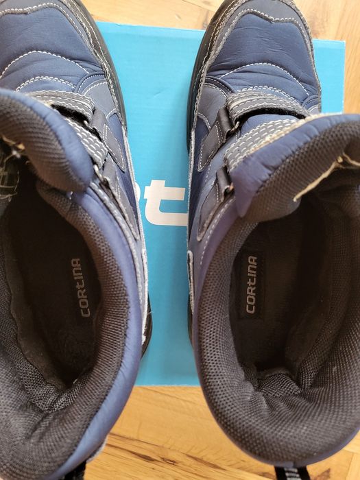 Зимни  водоустойчиви  боти.