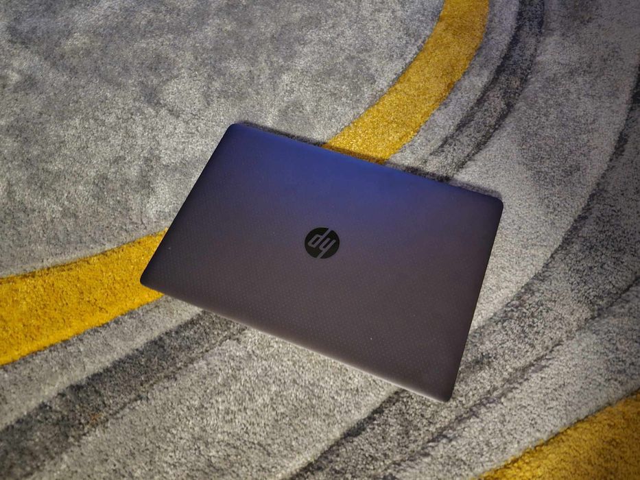 Laptop HP Zenbook g3