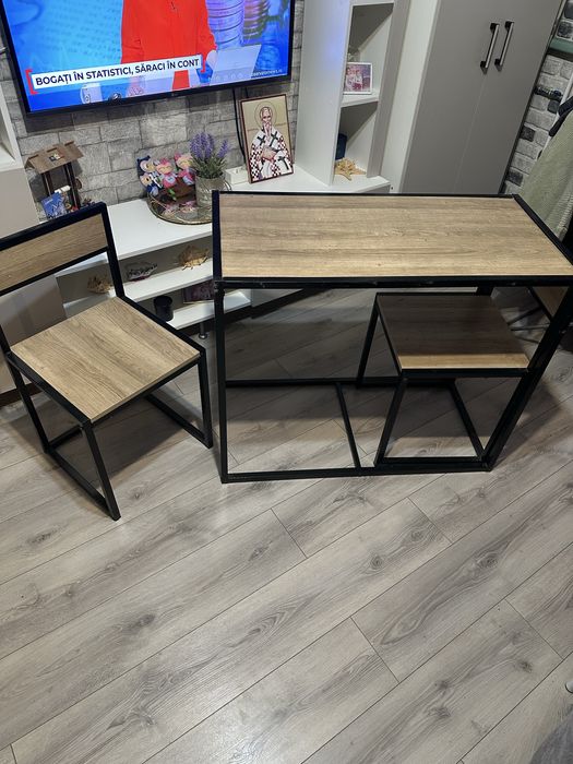 Masa bucatarie cu 2 scaune stare buna