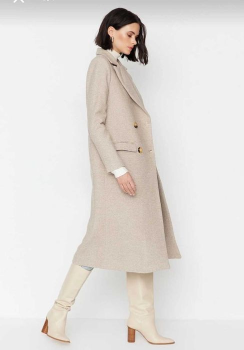 Дълго дамско палто