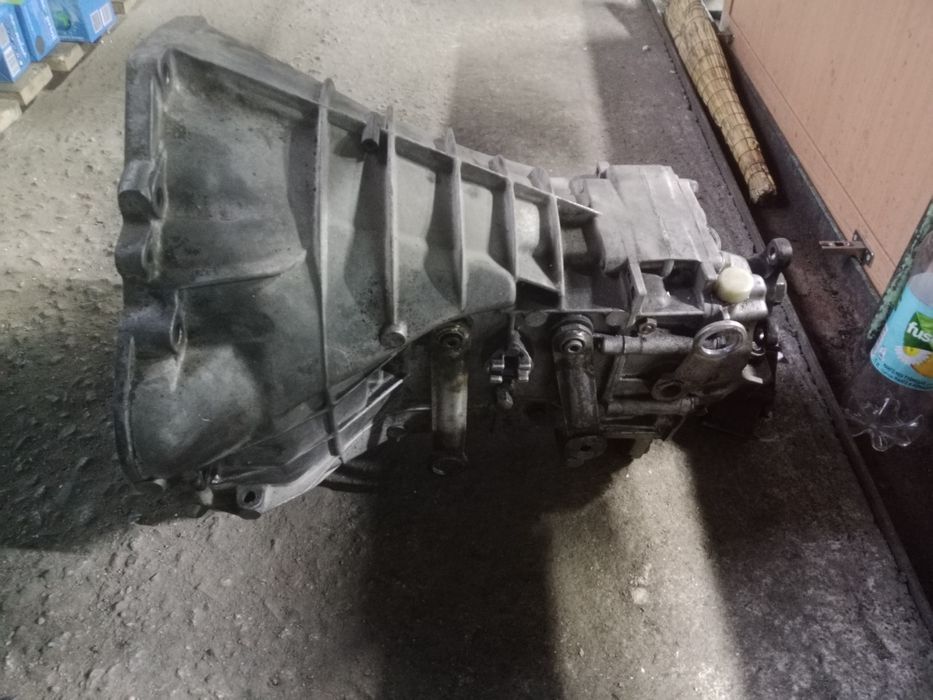 ДВС и МКПП на мерс 190.124 требуется ремонта