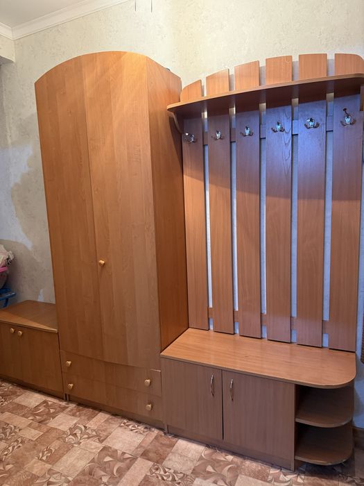 Продам прихожку б\у