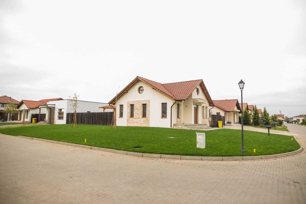 Intretinere gazon/spatii verzi/amenajari /sisteme de irigatii