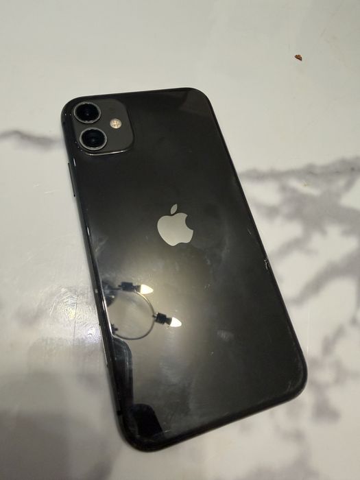 Айфон 11 фейс работает