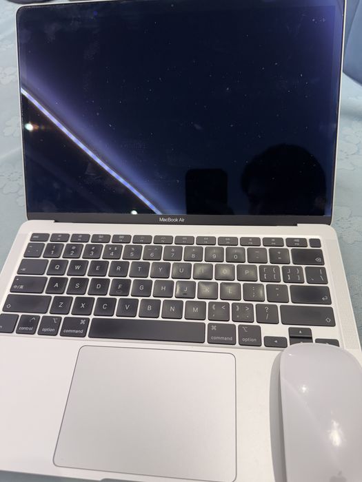MacBook Air 13” Retina 2020