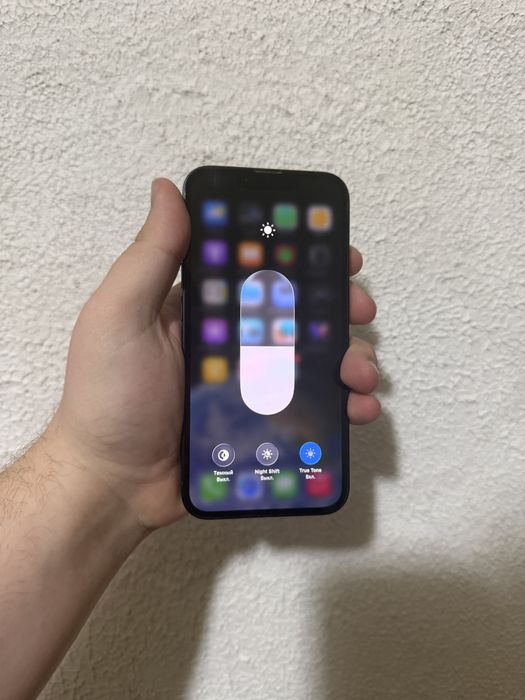 Iphone 13 в отличном состоянии