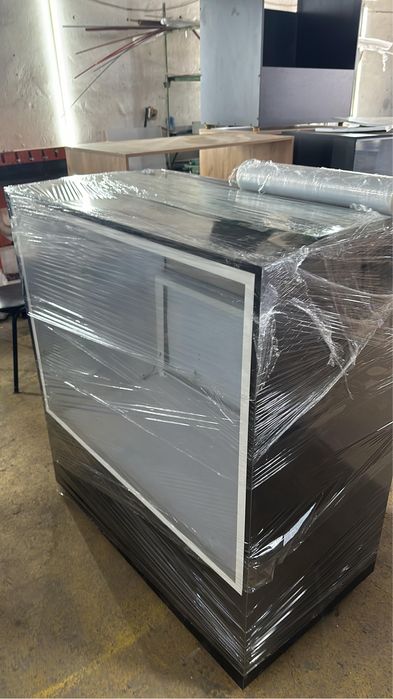 Витринный холодильник