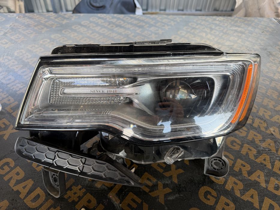 Фарове audi BMW mercedes jeep