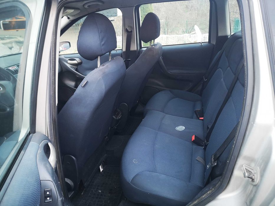 Продавам Фиат Стило 1.9 JTD дизел 2003 година