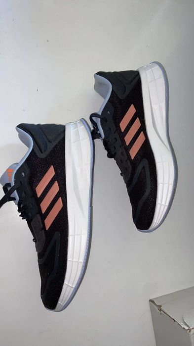 Маратонки 38 Адидас