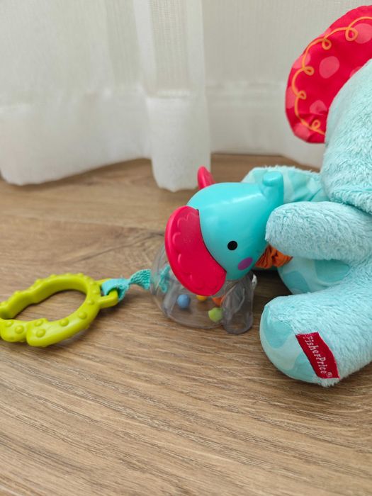 Плюшена интерактивна дрънкалка слон Fisher Price - Мама-слон с вибриращо бебе