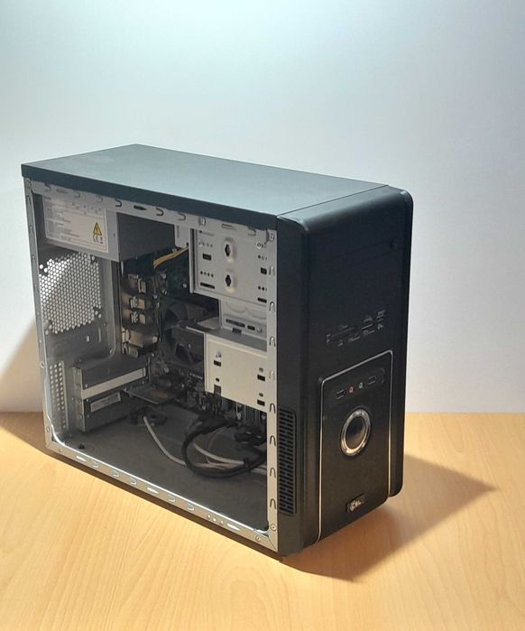 Компютър RYZEN 3 2200G 8Gb DDR4