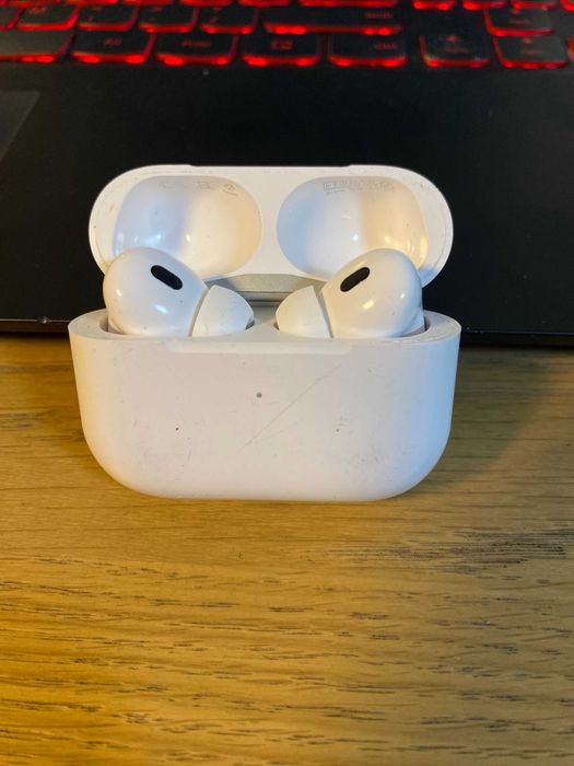 Слушалки Apple Airpods Pro (2nd Generation) - 2022