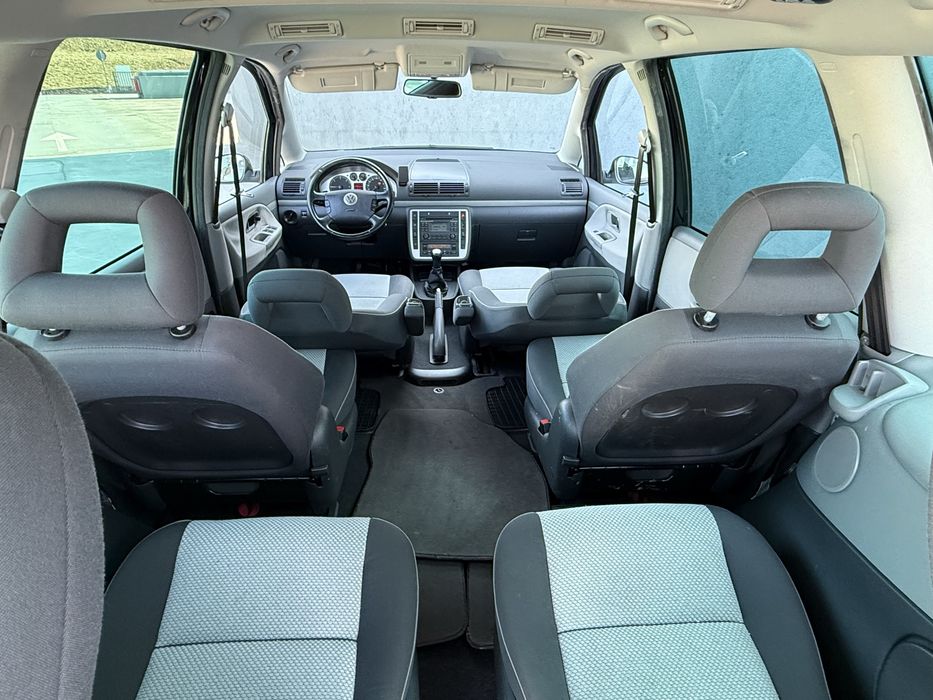 VW Sharan 2.0 TDI 140 CP 2008 Freestyle 7 locuri Xenon Jante Carlig