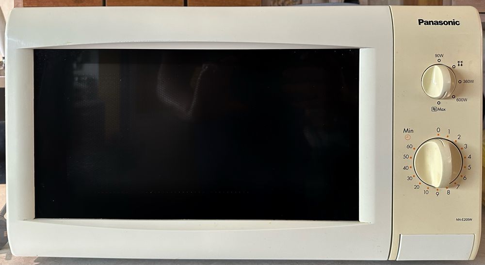 Микровълнова фурна Panasonic
