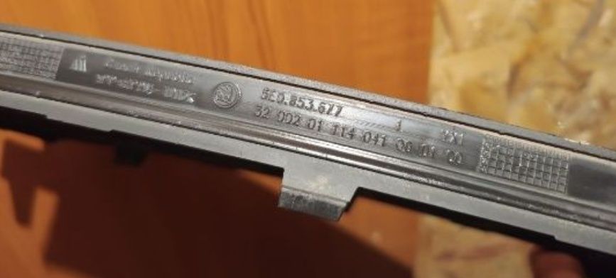 Grila centrala octavia 2013-2017