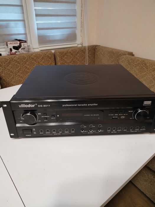 Усилвател Viliodor DS-8011 + Еквалайзер Phonic MQ-3229