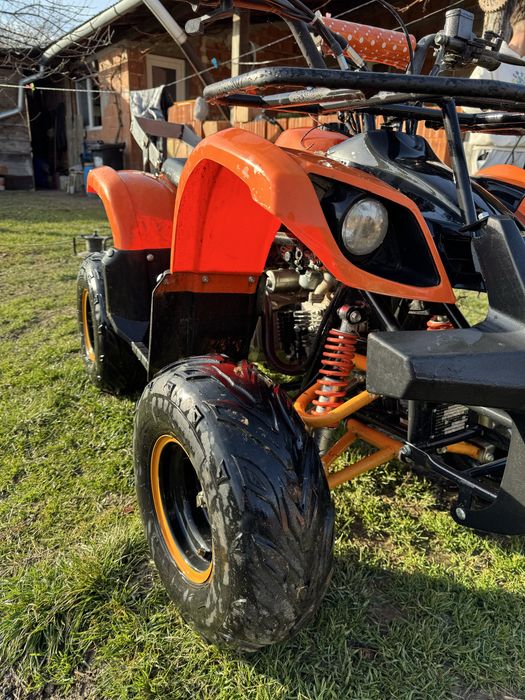 Vand atv 125cc in stare buna