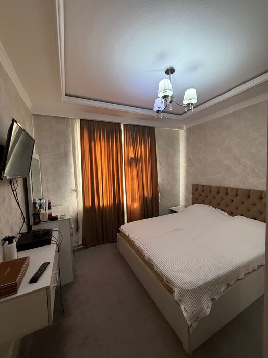 Prodaetsya novostroyka 2 kom peredelanna v3 kom.66 kv+9kv balkon