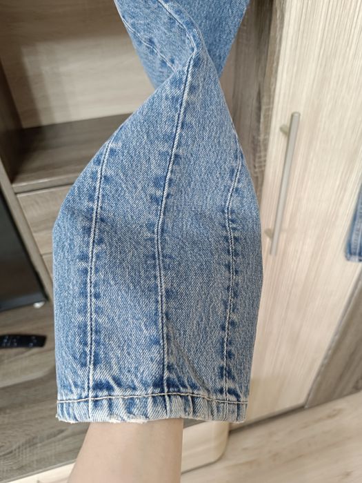Zara. Женские джинсы