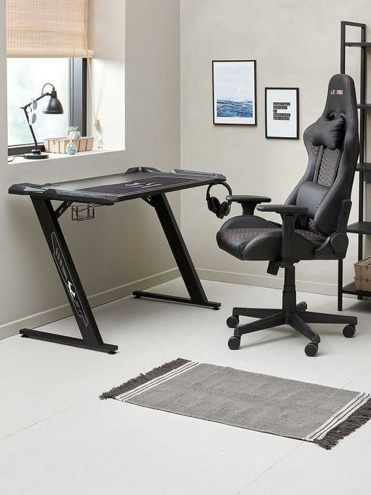 Birou gaming LINDHOLM cu LED negru