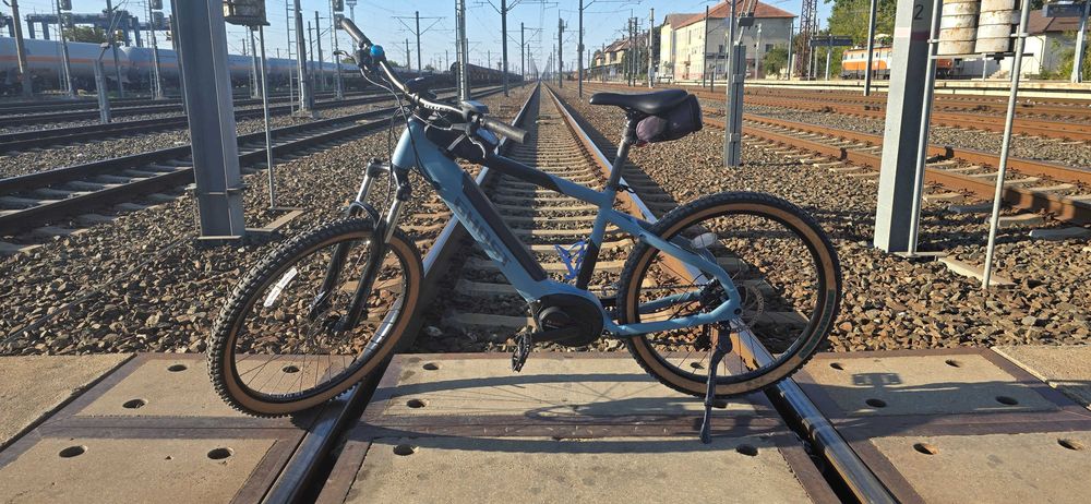 Bicicletă electrică Ghost E-Turu impecabilă