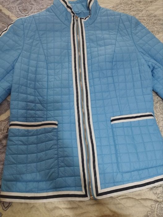 Продается турецкая курточка весна осень