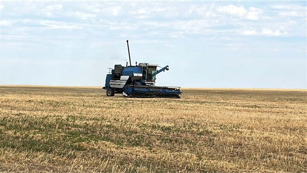Продам комбайн енесей 1200