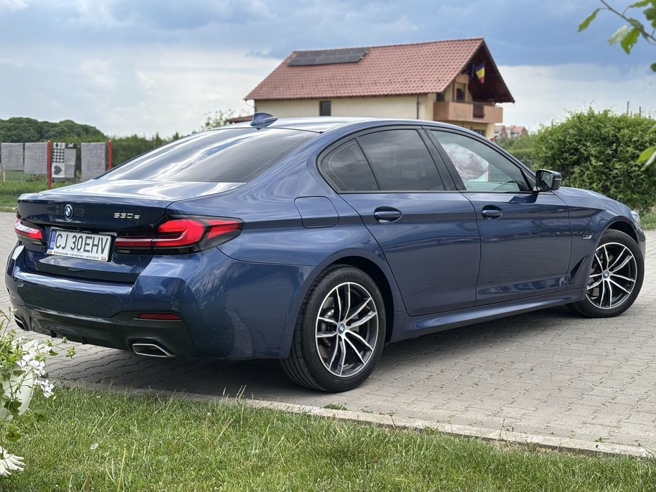 BMW Seria5  M-Pachet  Plug-in Hybrid  X-Drive  An 2022 luna 10  KM 88000