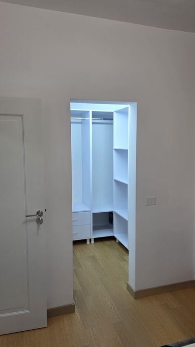 Închiriez studio cu un dormitor