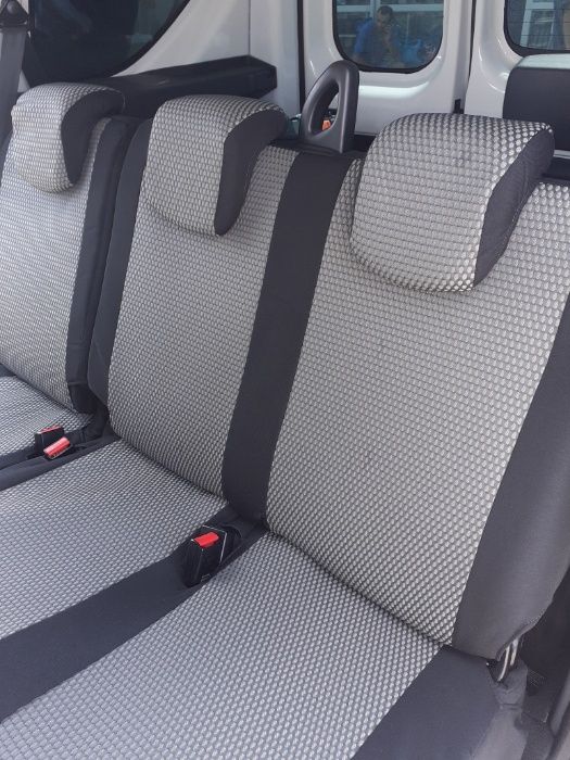 Montam si vindem huse scaune auto