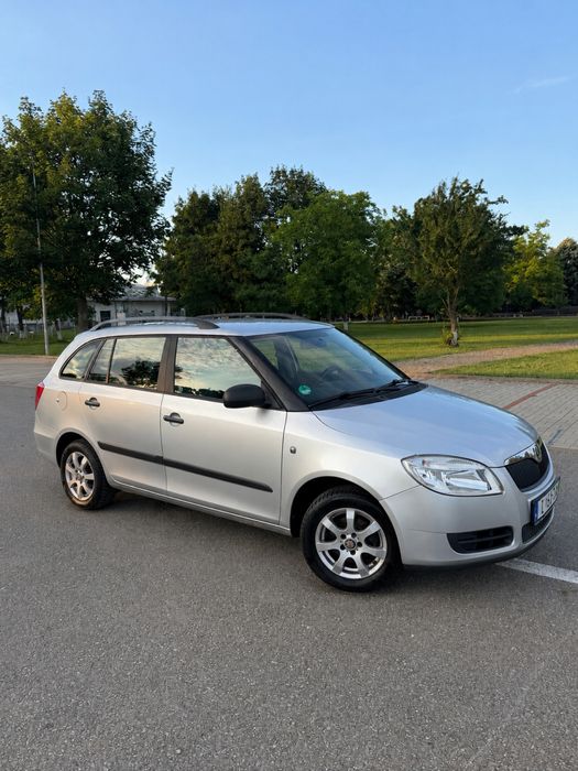 Skoda Fabia An 2010 Morizare 1.4 Benzina Clasic !!