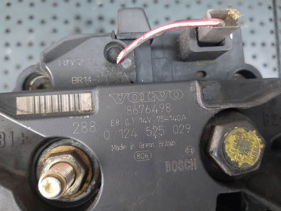 alternator 2.4 d  volvo xc70 v60 v70 s80 s70 v40  s60 8676498 0124525029