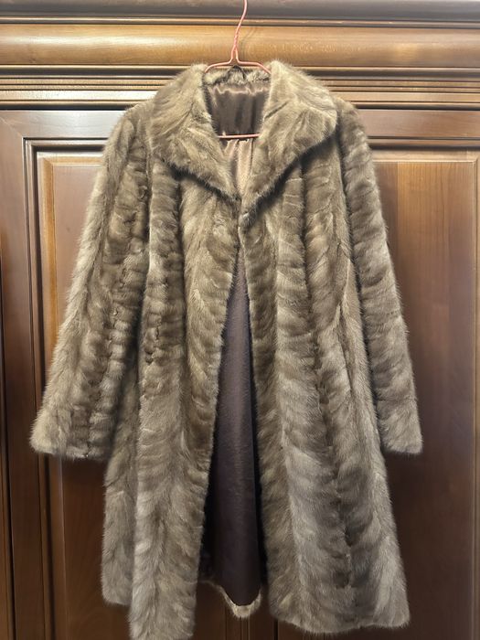 Haina de blana naturala de nurca