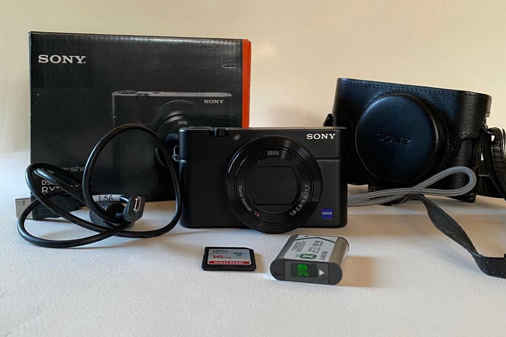 Sony Cyber-Shot RX100 M3, aparat foto compact