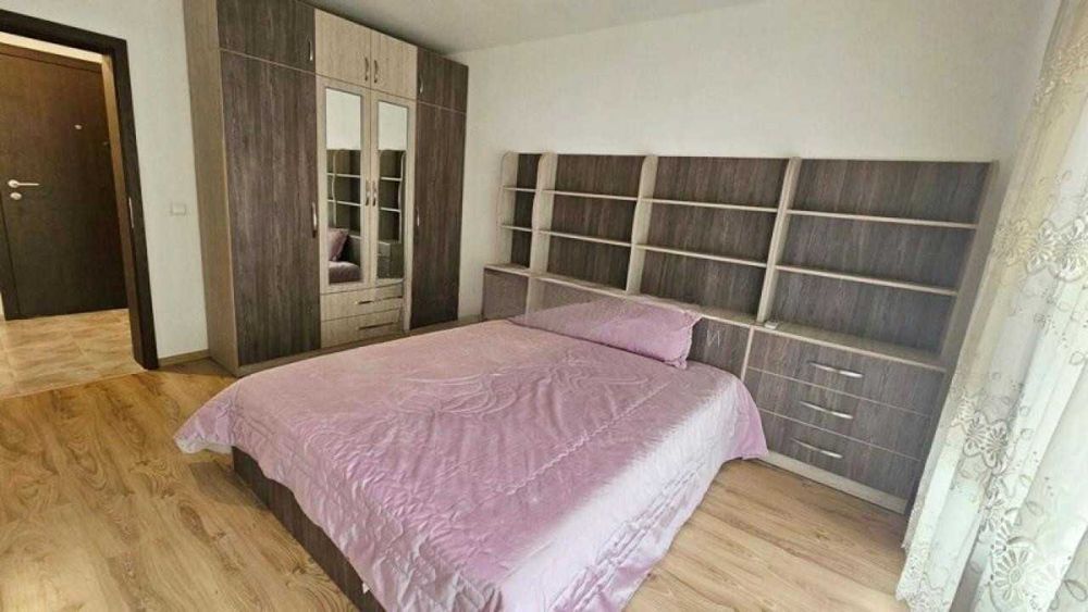 Тристаен апартамент в Каменица 1