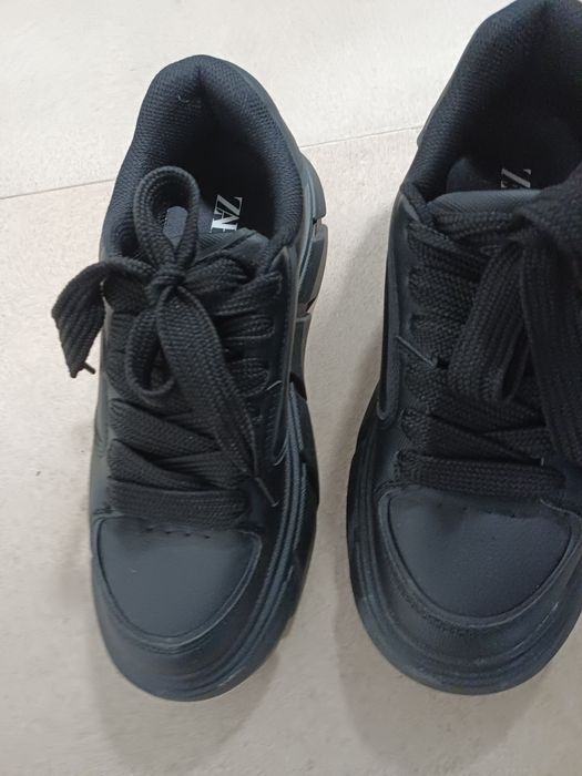 Adidasi Zara marime 40 noi