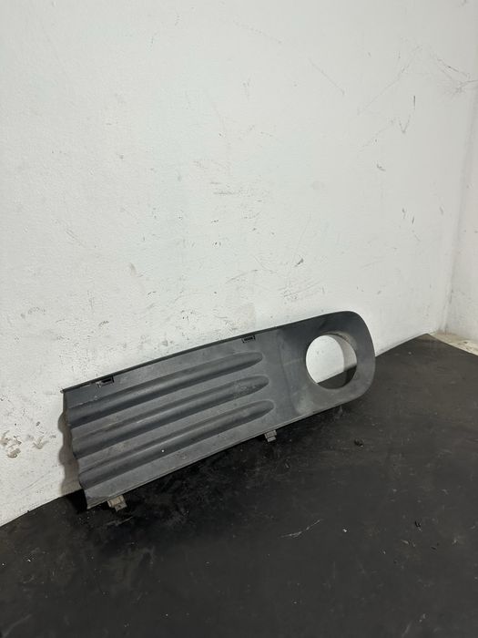 Grila proiector ceata stanga Vw Transporter T5 | 7H0807489