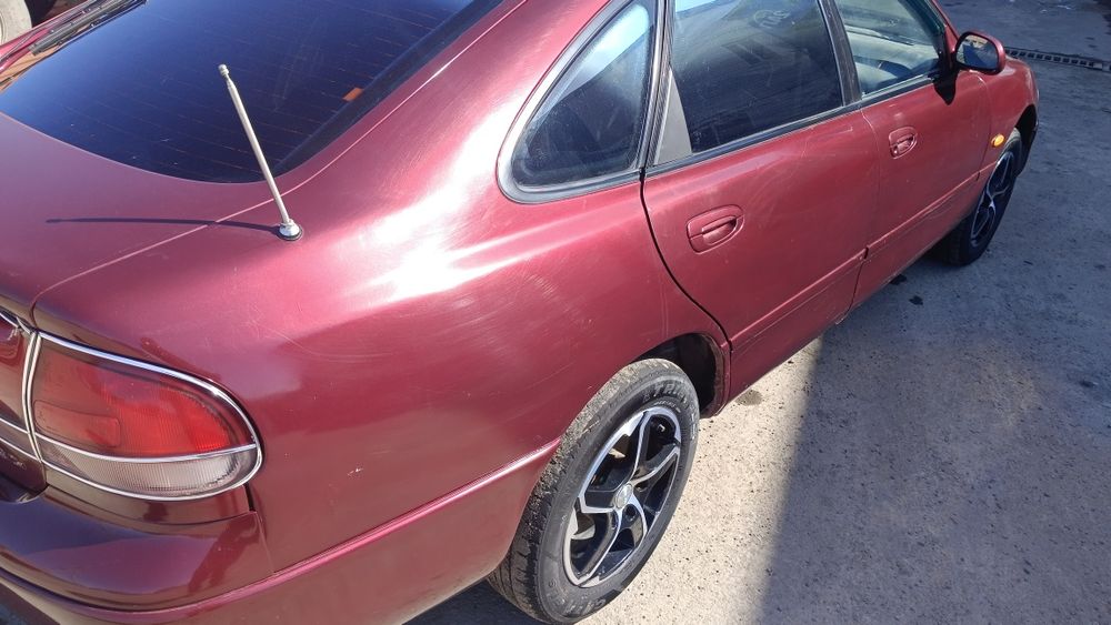 Продам Мазду кронус