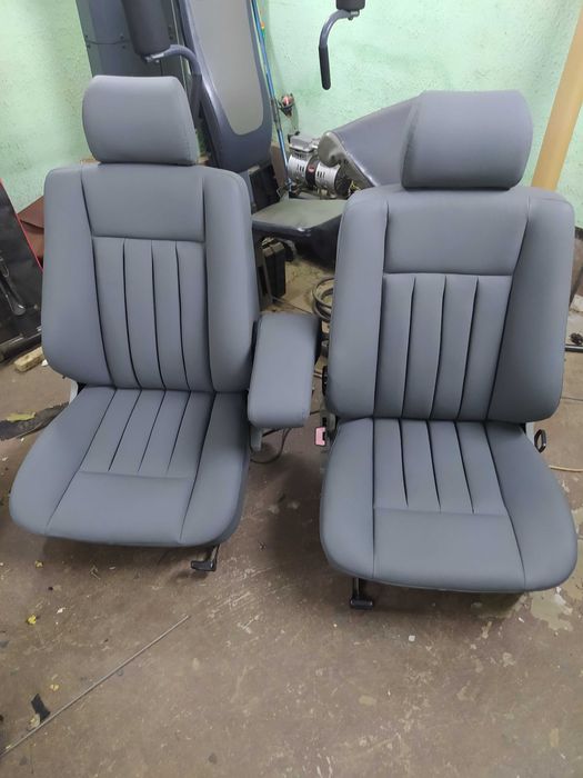 Продам сиденья Мерседес 124