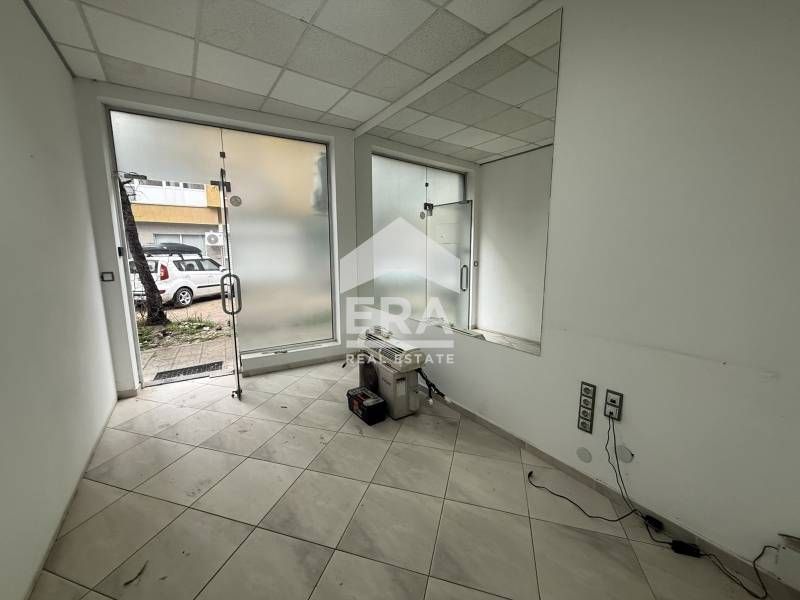 Търговско помещение/студио в жк ЛК Тракия град Варна