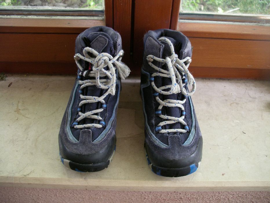 детски обувки за преходи Raichle номер 31, Meindl номер 28