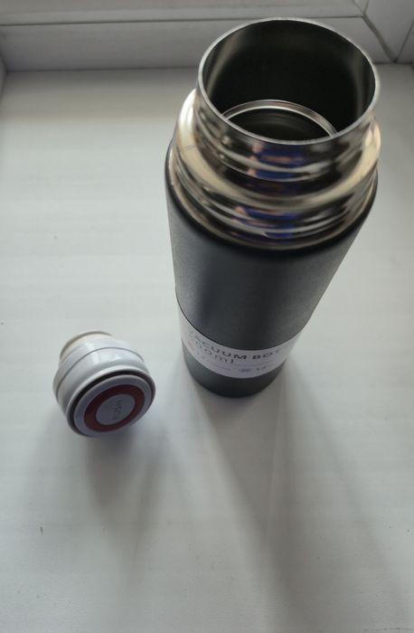 Термос с кружками