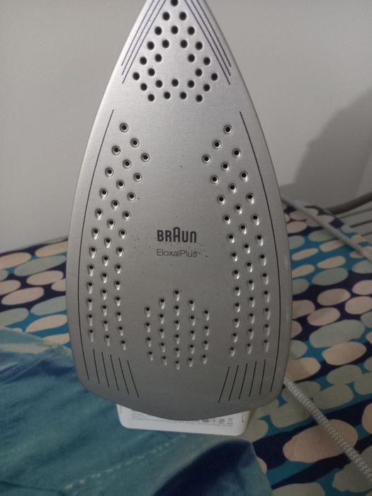 Продам утюг срочна